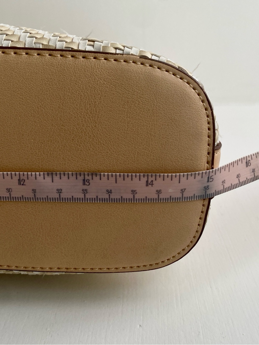 Stella & Dot Cream Woven Shoulder Bag with Tan Trim - Picture 5 of 8